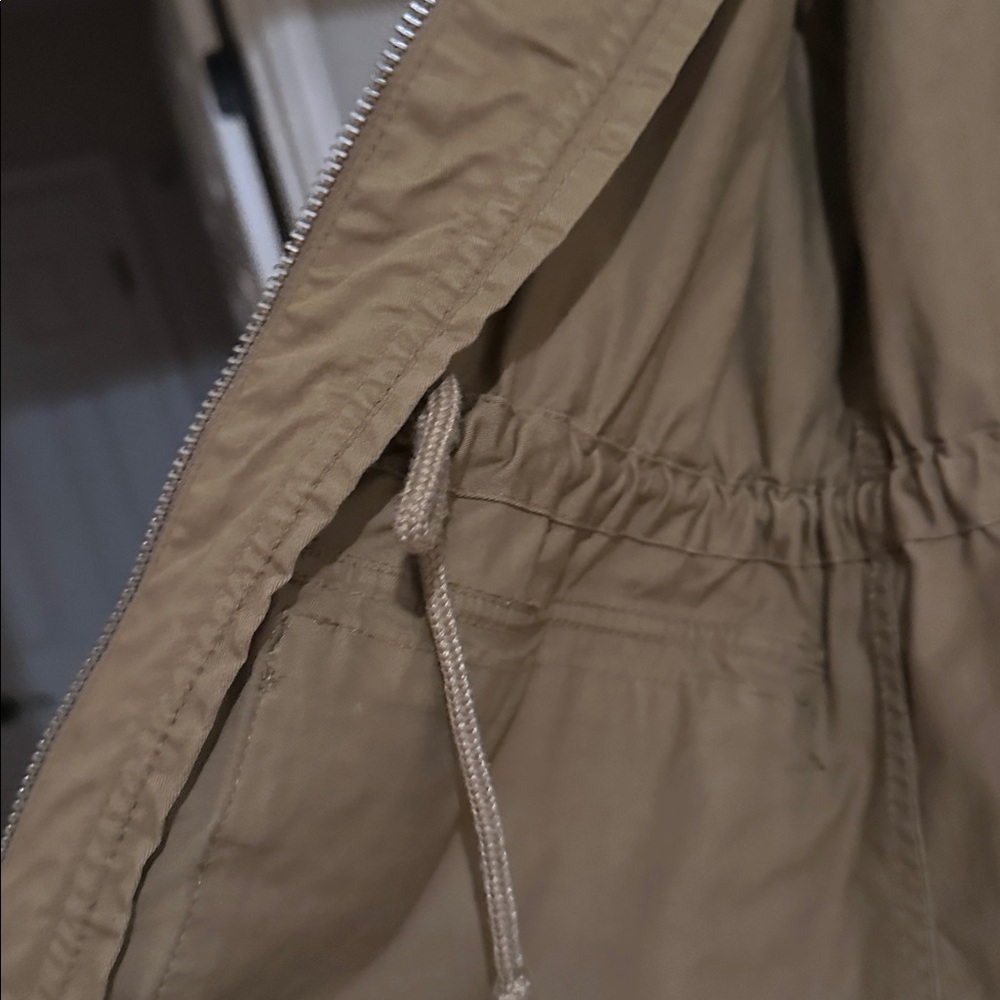 GAP Women's Utility Jacket with Drawstring Waist - image 6